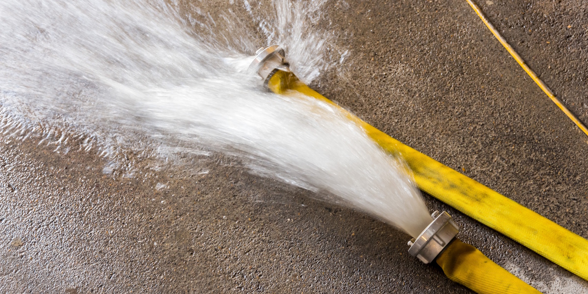 Keller voll Wasser_Sofortmaßnahmen Keller voll Wasser_Sofortmaßnahmen